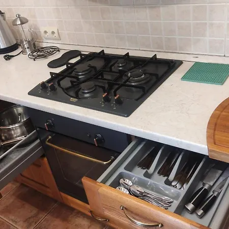 успенская 16. *