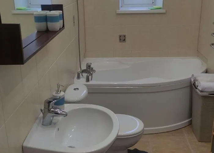 успенская 16.